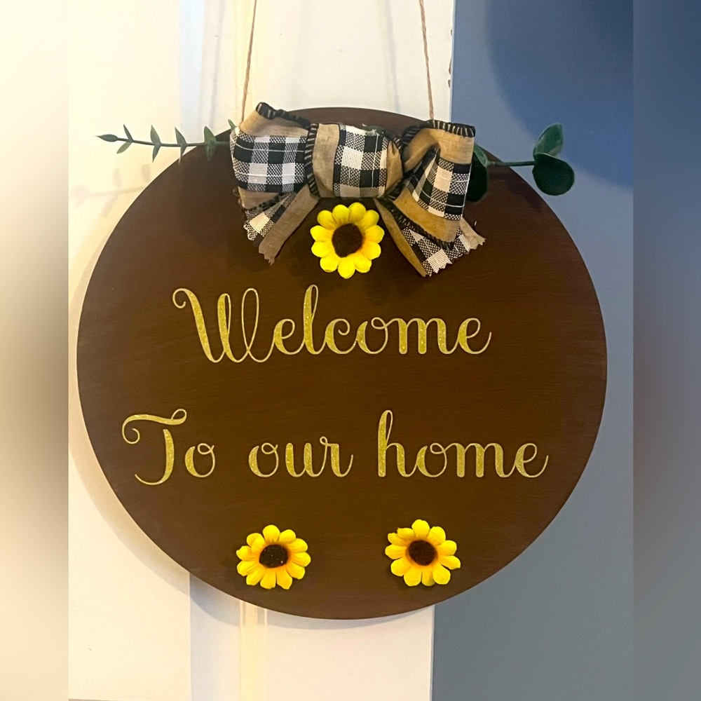 Welcome wooden door sign